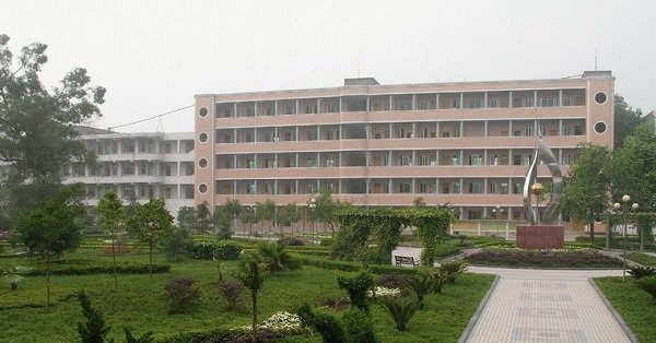 学校