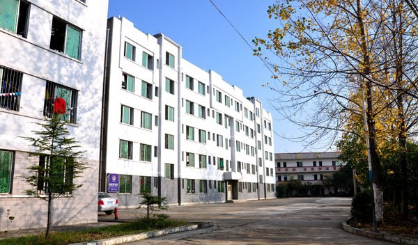 遂宁应用高级技工学校