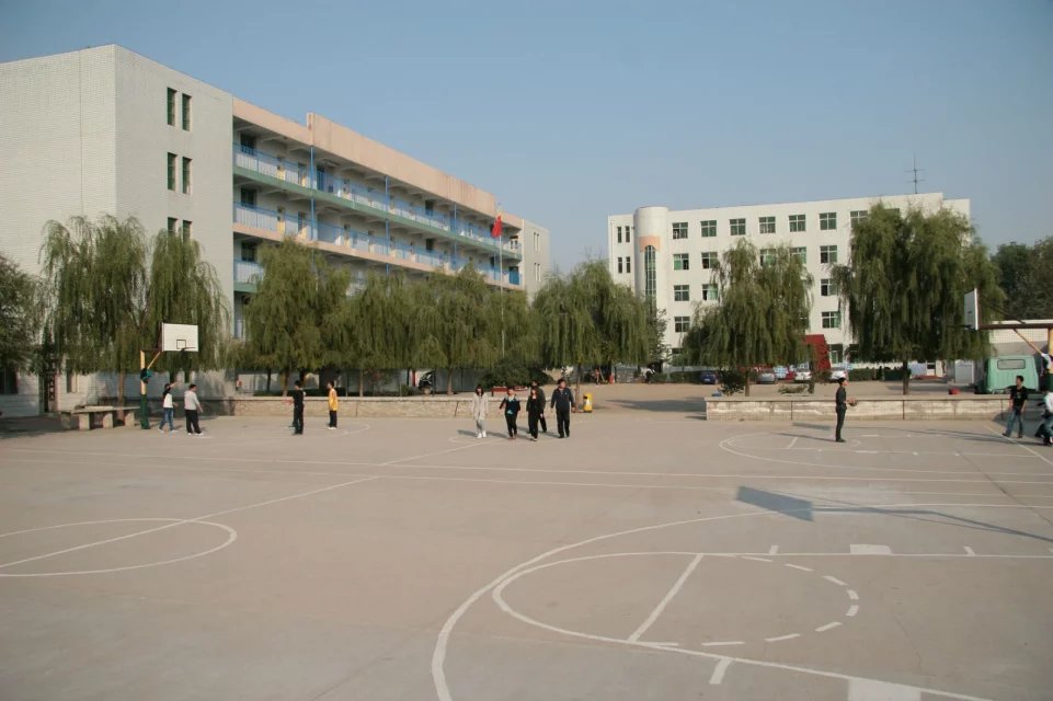 保定华中技工学校 保定华中技工学校