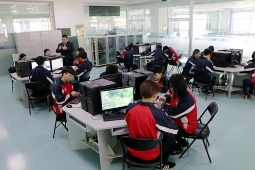河北商贸学校计算机学生学习组网与网络管理 河北商贸学校计算机学生学习组网与网络管理