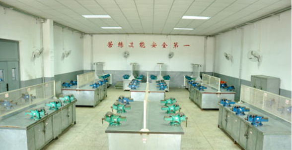 天津市经济贸易学校
