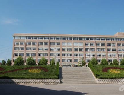 大连市轻工业学校